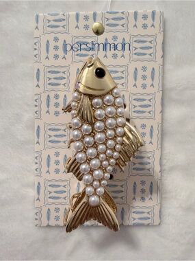 Persimmon Gold Pearl Fish Hair Clip - Gold/White
